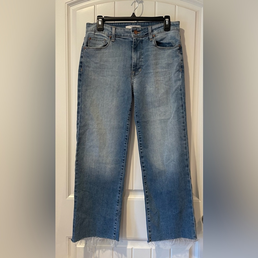 - Fidelity denim women’s Jeans size 29 or 8 in US